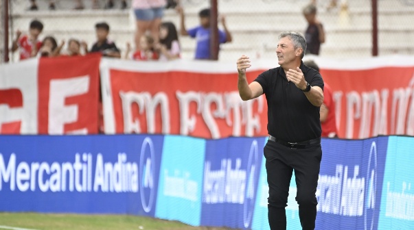 Huracán quiere reforzar la defensa con un ex Boca