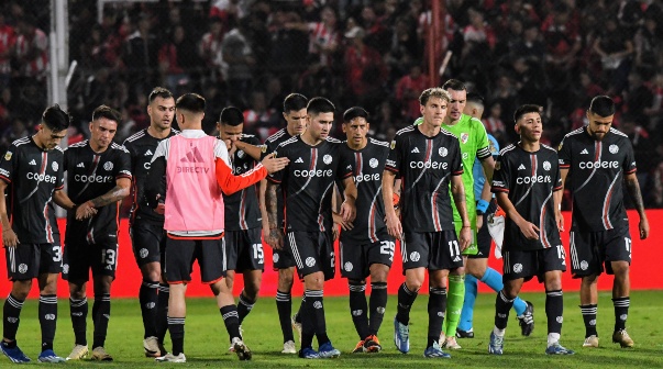 Bomba: la figura europea que se va de su club y quiere jugar en River