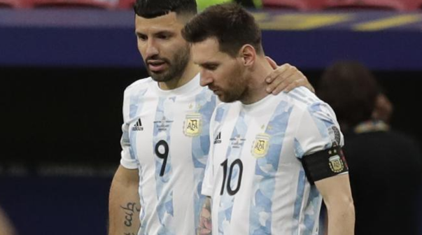 Un ex compañero de Messi jugará con Agüero en la Kings League