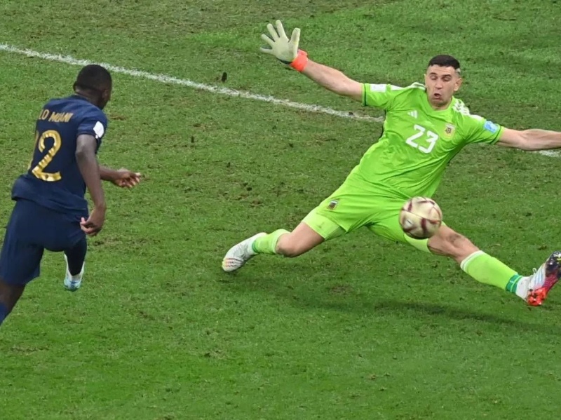 Durísima confesión del Dibu Martínez y la atajada a Kolo Muani en Qatar 2022&nbsp;