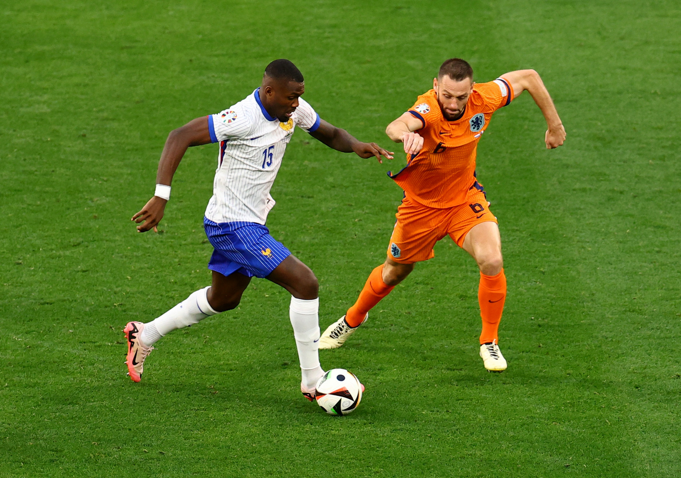 Francia y Países Bajos igualaron sin goles en la Eurocopa