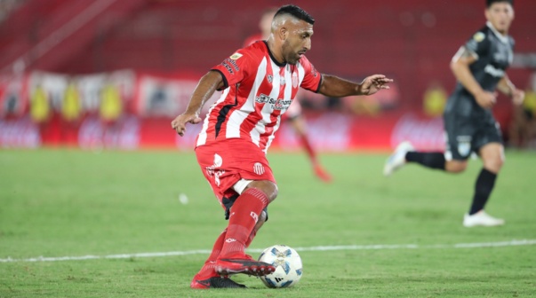 Wanchope Ábila en Barracas Central.