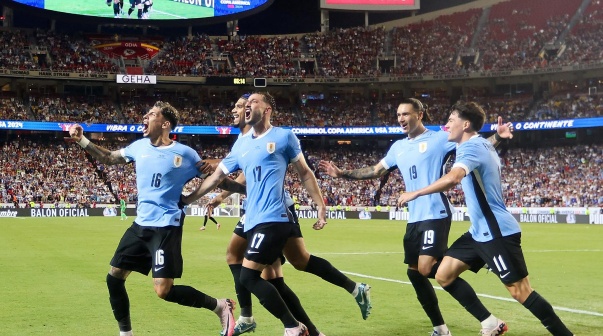 Uruguay le ganó polémicamente a Estados Unidos