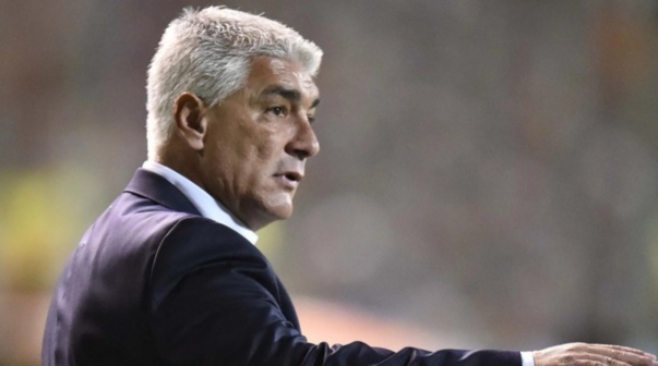 Tras dos años en el club, Central Córdoba despidió a Omar De Felippe: 