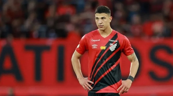 La fuerte medida de Paranaense con Lucas Esquivel ante el interés de River