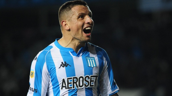 Emiliano Vecchio es nuevo refuerzo de un club del fútbol argentino