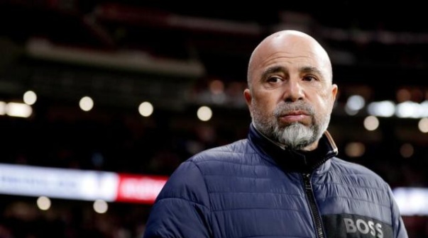 El polémico gesto de Sampaoli tras perder con Lanús: 