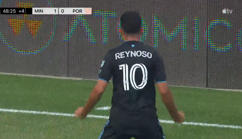 'Bebelo' Reynoso, el ex '10' del Minnesota.