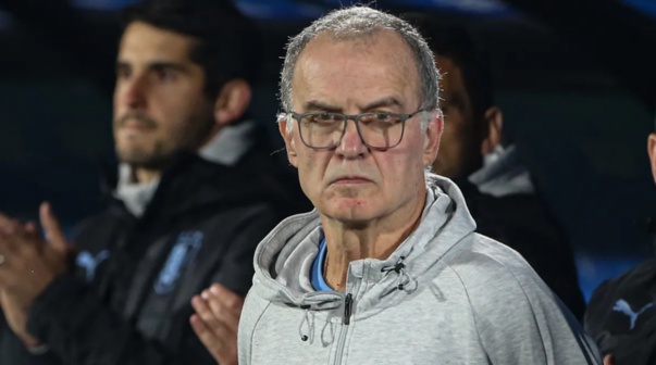 Forlán no se calló nada sobre Bielsa en Uruguay: 