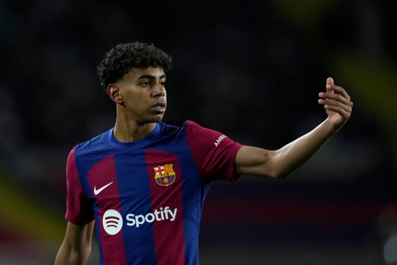 &nbsp;Lamine Yamal contestó a Hansi Flick por los egos en Barcelona