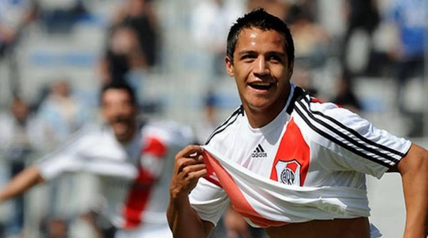 La última información que llegó desde Italia sobre Alexis Sánchez y River