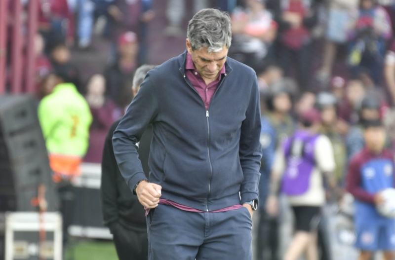 Pellegrino, DT de Lanús: “En un instante pasamos de la alegría a la decepción