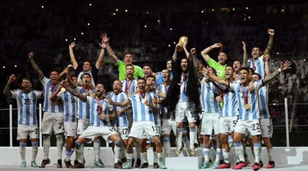Un campeón del mundo se puso la camiseta de Boca previo al Superclásico vs. River