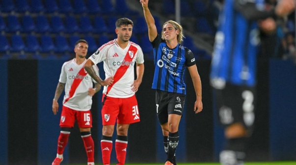 Spinelli, caliente tras sus dos goles a River en Independiente del Valle: 