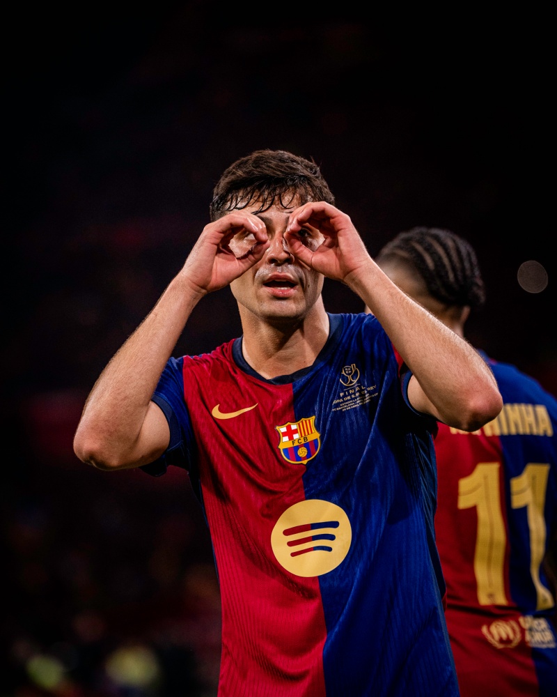 Pedri recibió un pase de Yamal y, desde el borde de la media luna del área, clavó en el ángulo un bien colocado disparo&nbsp;