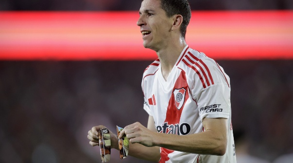 RIVER VS VELEZ..Fecha 16 Torneo Apertura Liga Profesional Argentina.