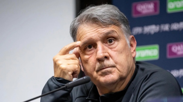 Riquelme tomó una decisión final con el Tata Martino tras el sondeo de Boca