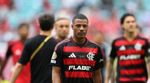 La respuesta de De La Cruz a Flamengo tras el escándalo por su lesión: 