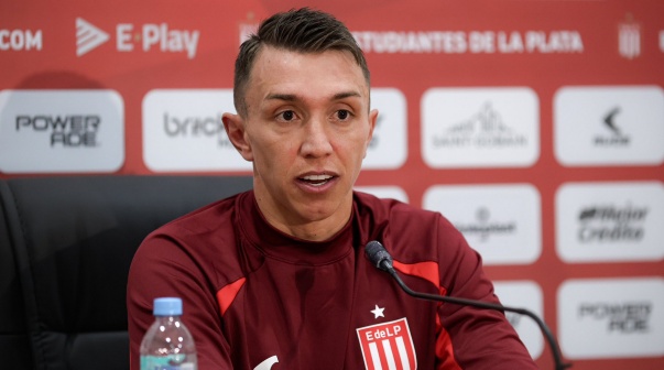 El palazo de Muslera a Rosario Central tras el nuevo título de Estudiantes: 
