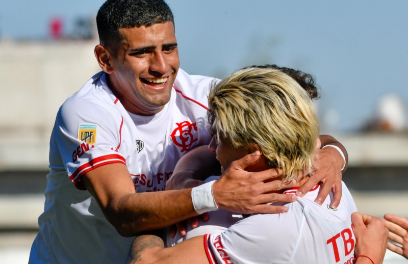 Barracas se hizo fuerte de local y venció con contundencia Aldosivi por la cuarta fecha