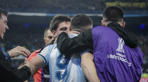 Racing logró un triunfazo agónico y está en cuartos de la Copa Libertadores