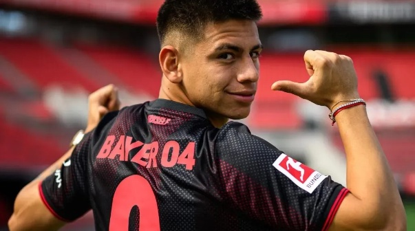 Impacto para el Diablito en Bayer Leverkusen: 