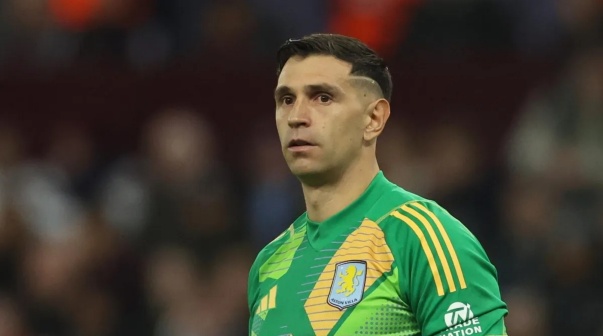 El importante anuncio del DT de Aston Villa sobre el Dibu Martínez: “Tiene…”