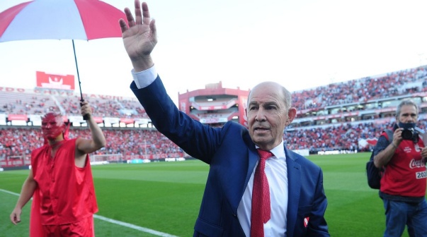 Ricardo Bochini dijo quién es mejor entre Messi y Maradona: 