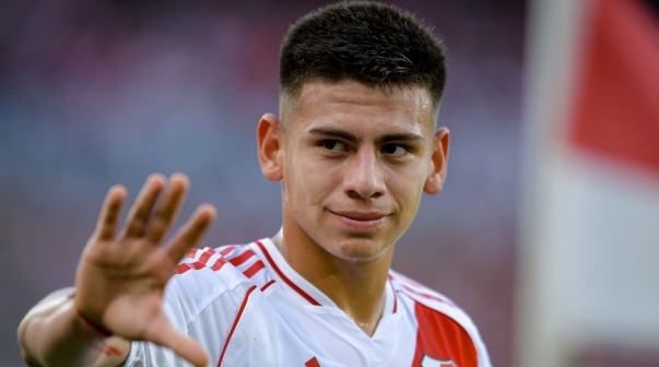 Mensaje a Gallardo: Echeverri pidió por una figura de River para jugar vs. Palmeiras
