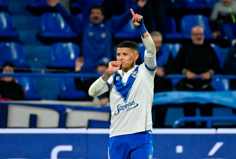 FIFA suspendió por 12 meses a Imanol Javier Machuca, joya y figura de Vélez