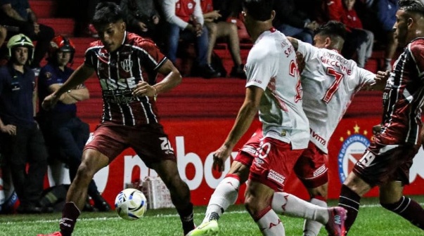 Argentinos Juniors y Central Córdoba empataron sin goles