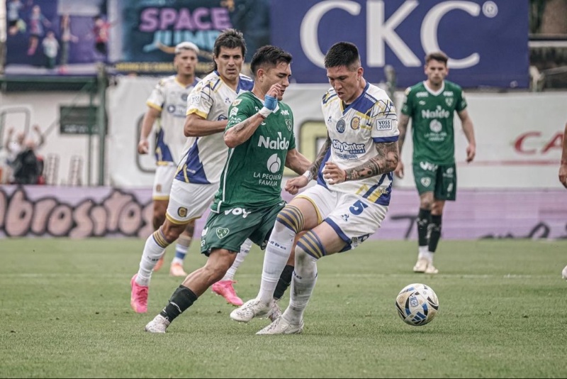 Merlos, picante sobre el polémico penal de Di María en Central vs Sarmiento&nbsp;