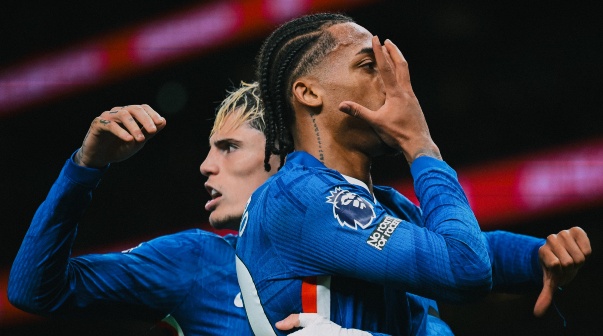 Enzo Fernández y Garnacho visitaron a Cuti Romero en Tottenham vs Chelsea por Premier