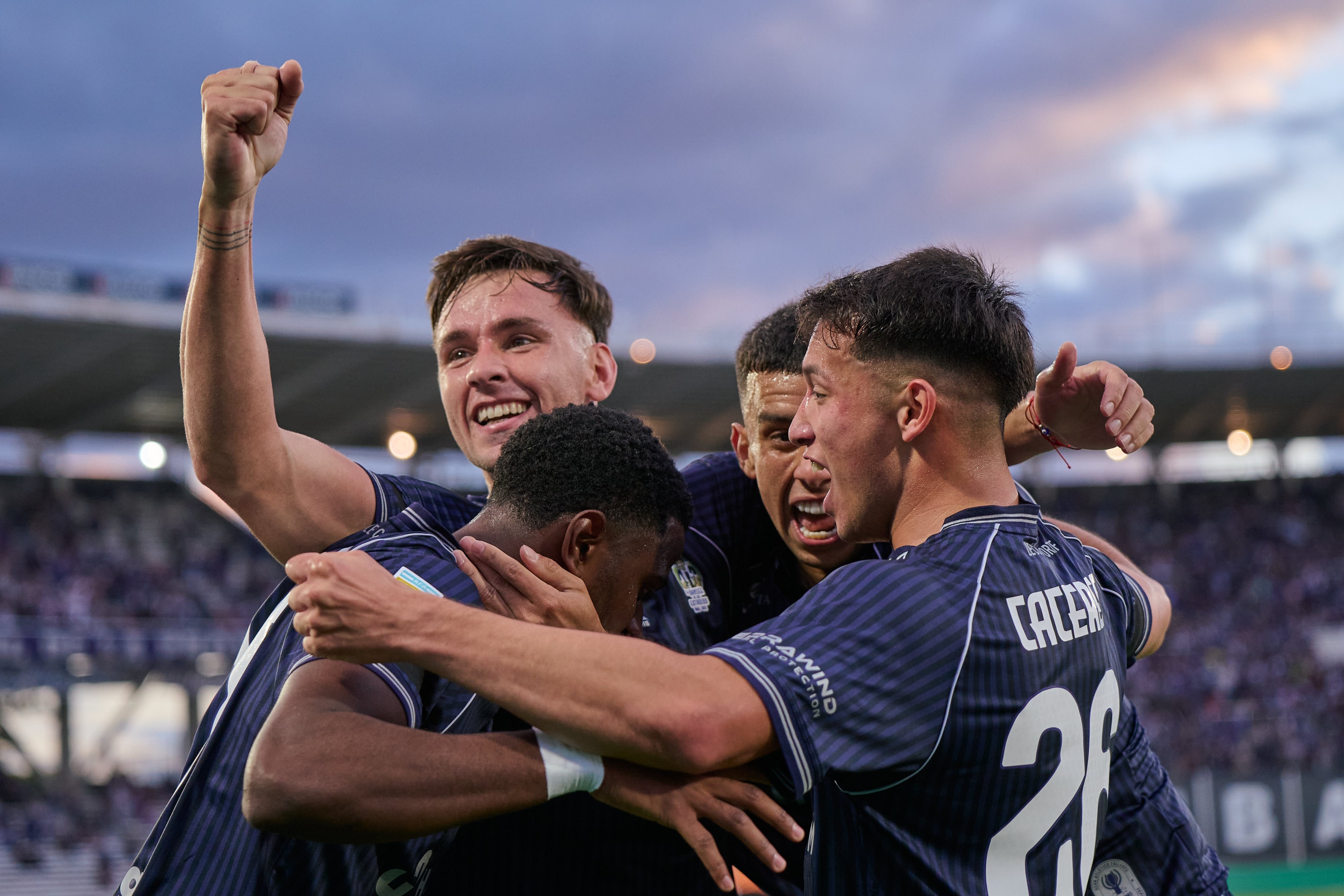 Talleres ganó tres puntos clave ante Platense y se aleja del descenso