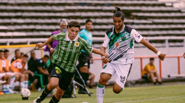 Aldosivi y San Martín de San Juan se jugaron la permanencia en Primera en Mar del Plata