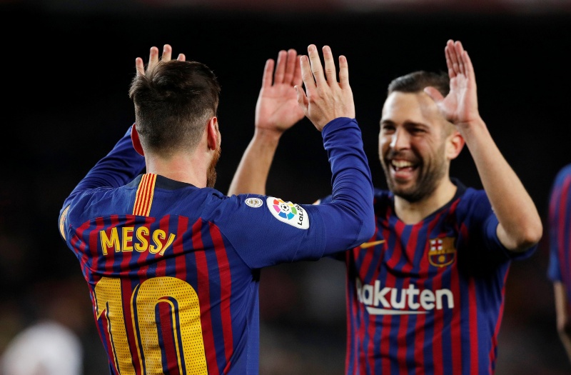 Jordi Alba se plantó en el debate entre Messi y Lamine Yamal en Barcelona&nbsp;
