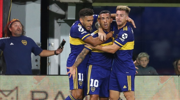 El mensaje de Buffarini a Tevez antes del Talleres vs Boca en La Bombonera: 