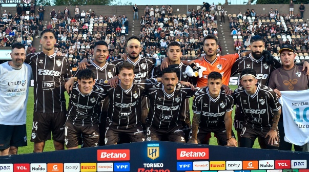 Platense anunció un sorpresivo DT para reemplazar al Kily González: 