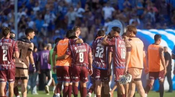 Godoy Cruz anunció a un sorpresivo DT tras descender a la Primera Nacional