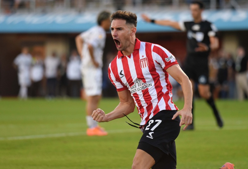 Estudiantes y Platense cerraron el año en San Nicolás con el Trofeo de Campeones 2025