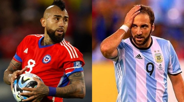 El palito de Arturo Vidal a Gonzalo Higuaín en la Selección Argentina: 