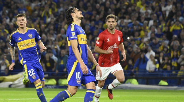 Se fue de Boca y borró todos sus posteos jugando con la camiseta