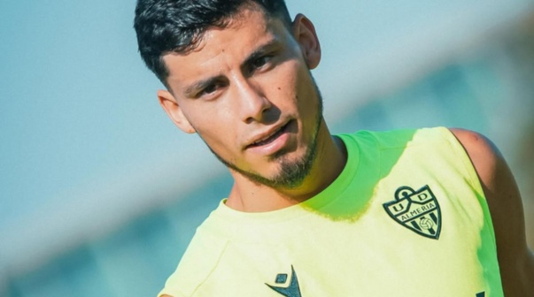 Lucas Robertone, de Almería a Vélez