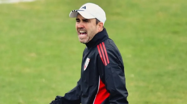 Con sorpresas, la primera lista de concentrados de Coudet en River