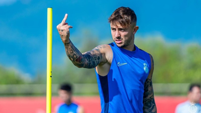 FBMD2300096a010000e7440000795b000047750000559c00004ebe00002bc800009c0501007b17010076250100